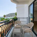Hotel Demanor Adult Only *
