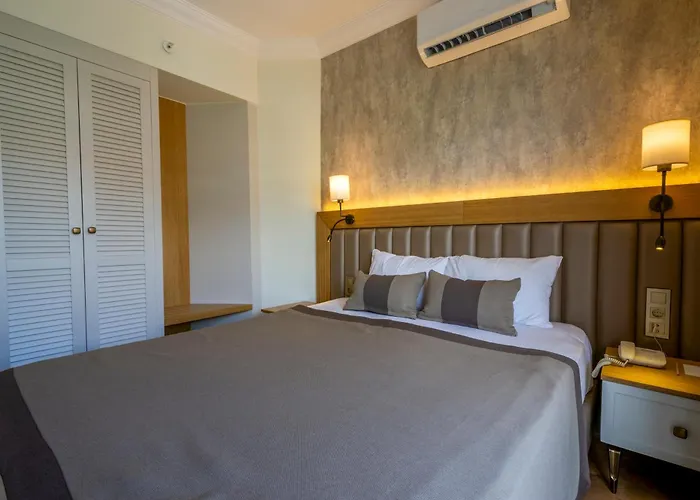 Demanor Adult Only * Аланія