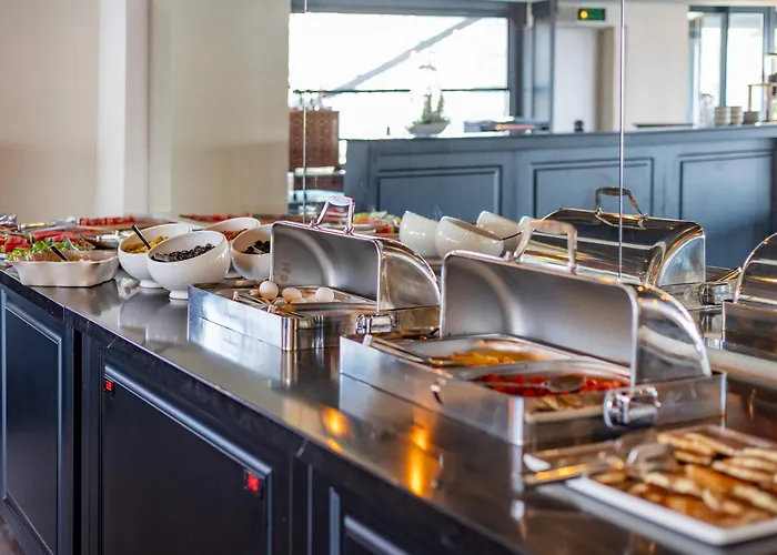 Demanor Adult Only Аланія