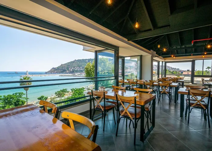 Отель Demanor Adult Only *