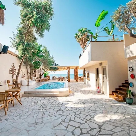 Otel Demanor Adult Only *