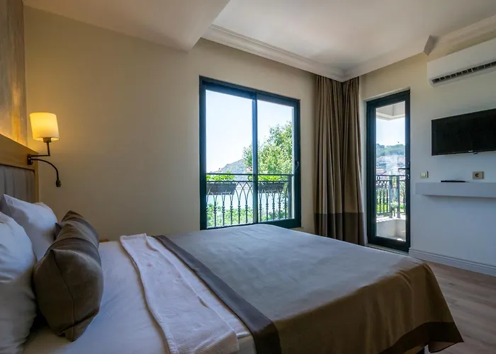 Demanor Adult Only Hotel