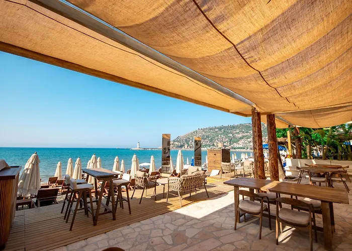 Otel Demanor Adult Only *